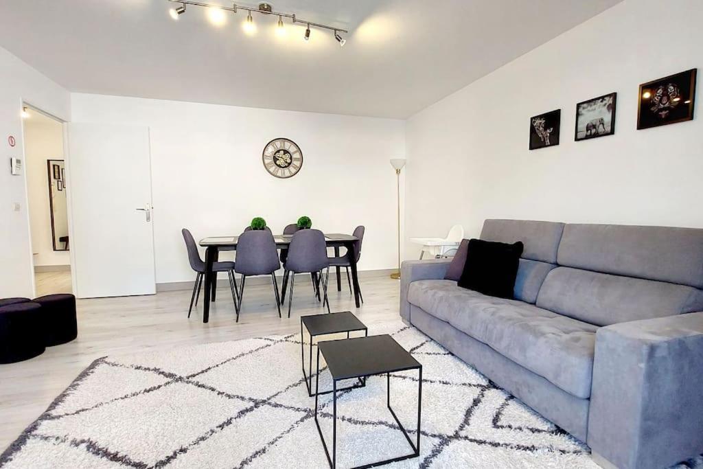 Cosy Home 2, 2 Chambres, 6 Personnes, 3 Min Gare, Parking Cergy Eksteriør bilde