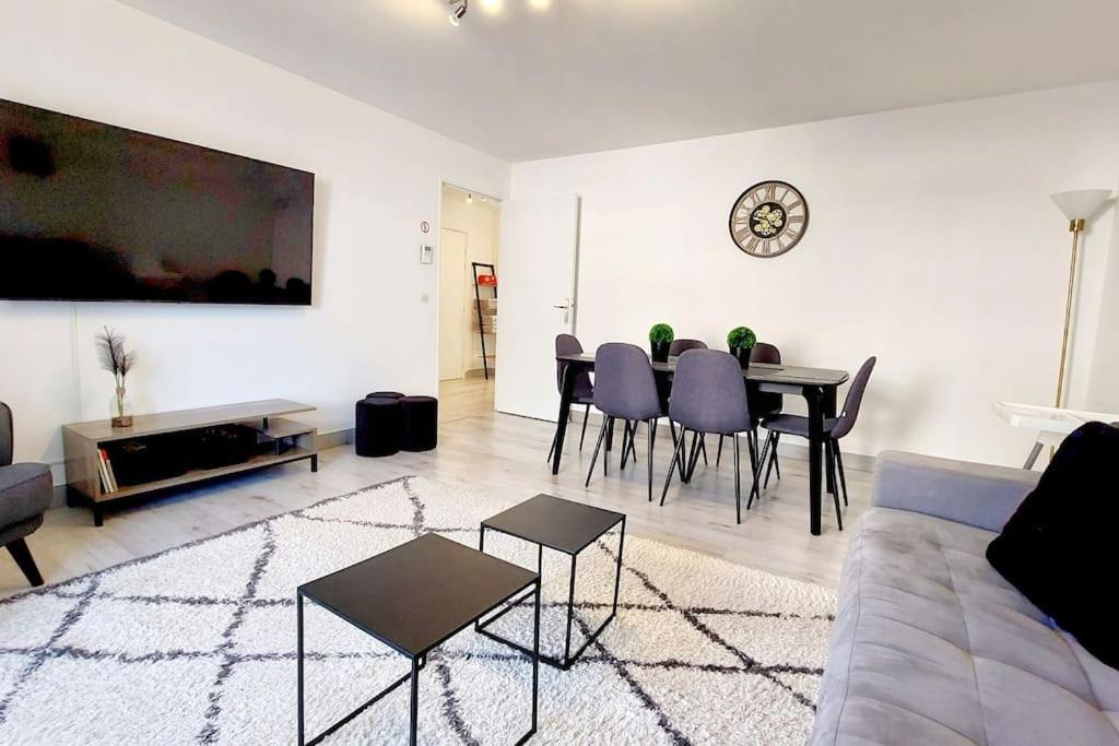 Cosy Home 2, 2 Chambres, 6 Personnes, 3 Min Gare, Parking Cergy Eksteriør bilde