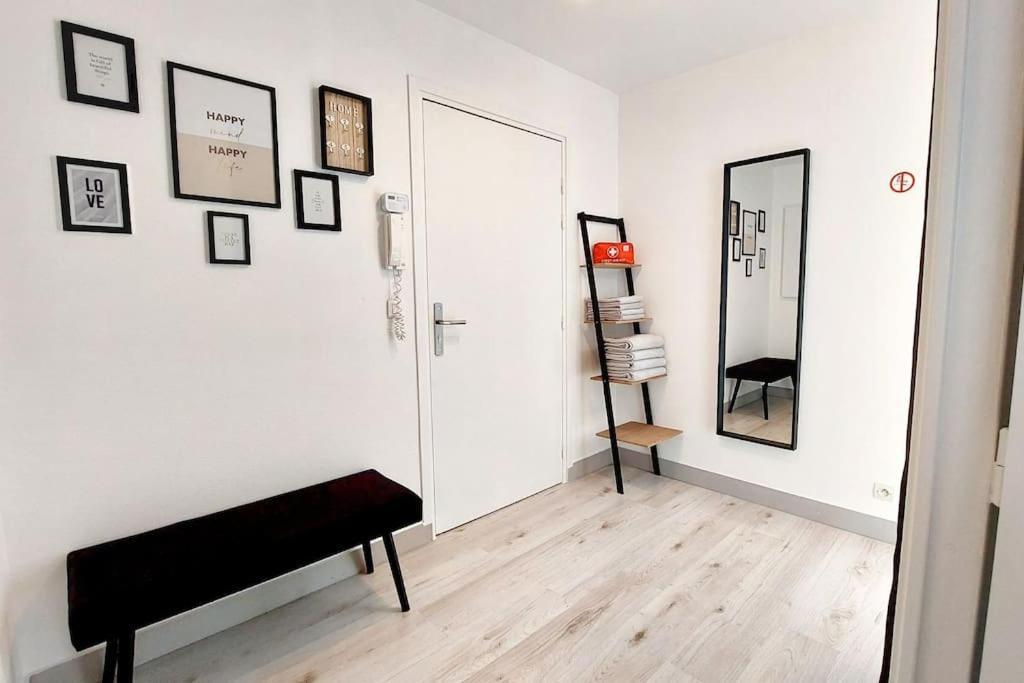 Cosy Home 2, 2 Chambres, 6 Personnes, 3 Min Gare, Parking Cergy Eksteriør bilde
