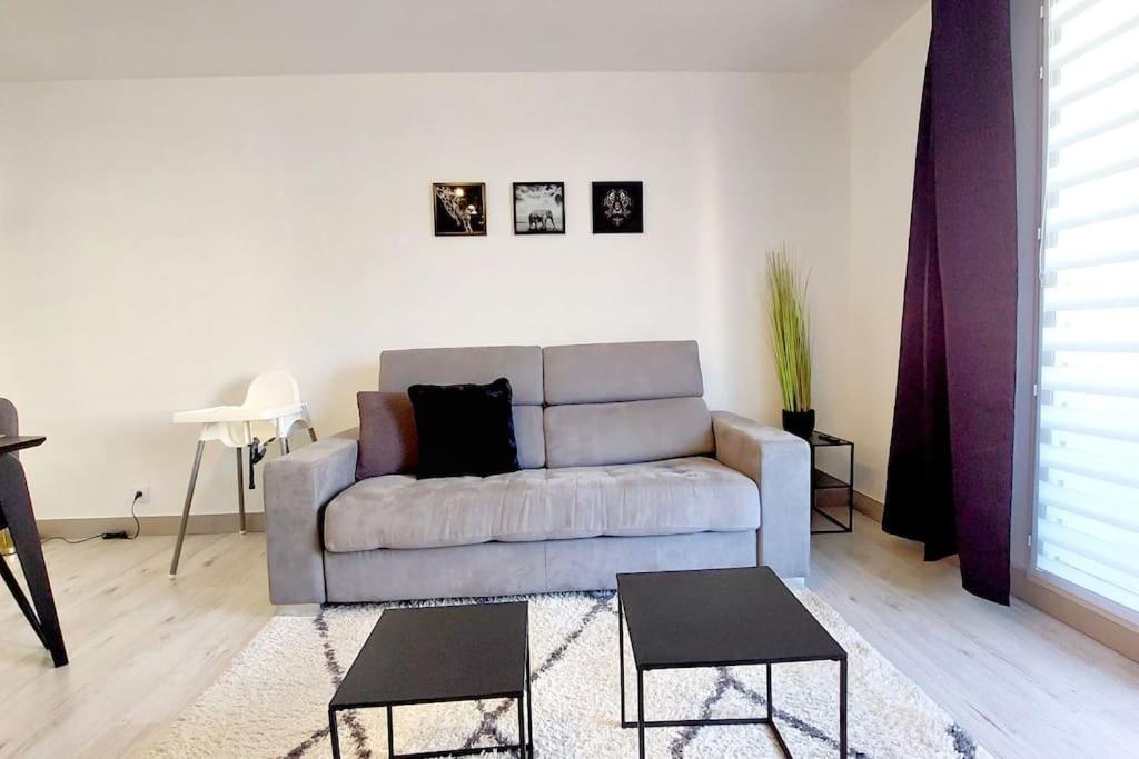 Cosy Home 2, 2 Chambres, 6 Personnes, 3 Min Gare, Parking Cergy Eksteriør bilde